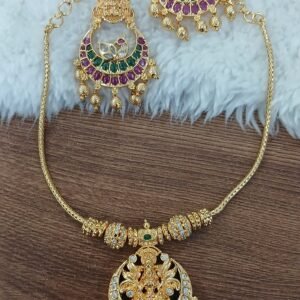 Micropolish Lakshmi set with earrings