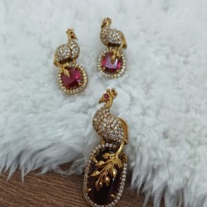 Red Peacock pendant set