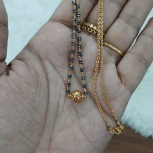Simple blackdiamonds kattutheega with nakshi ball