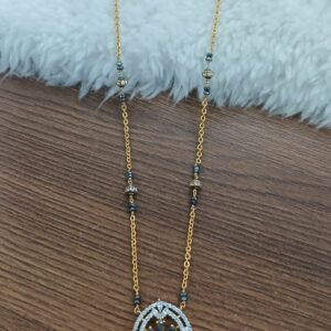 Diamond copy pendant with simple chain