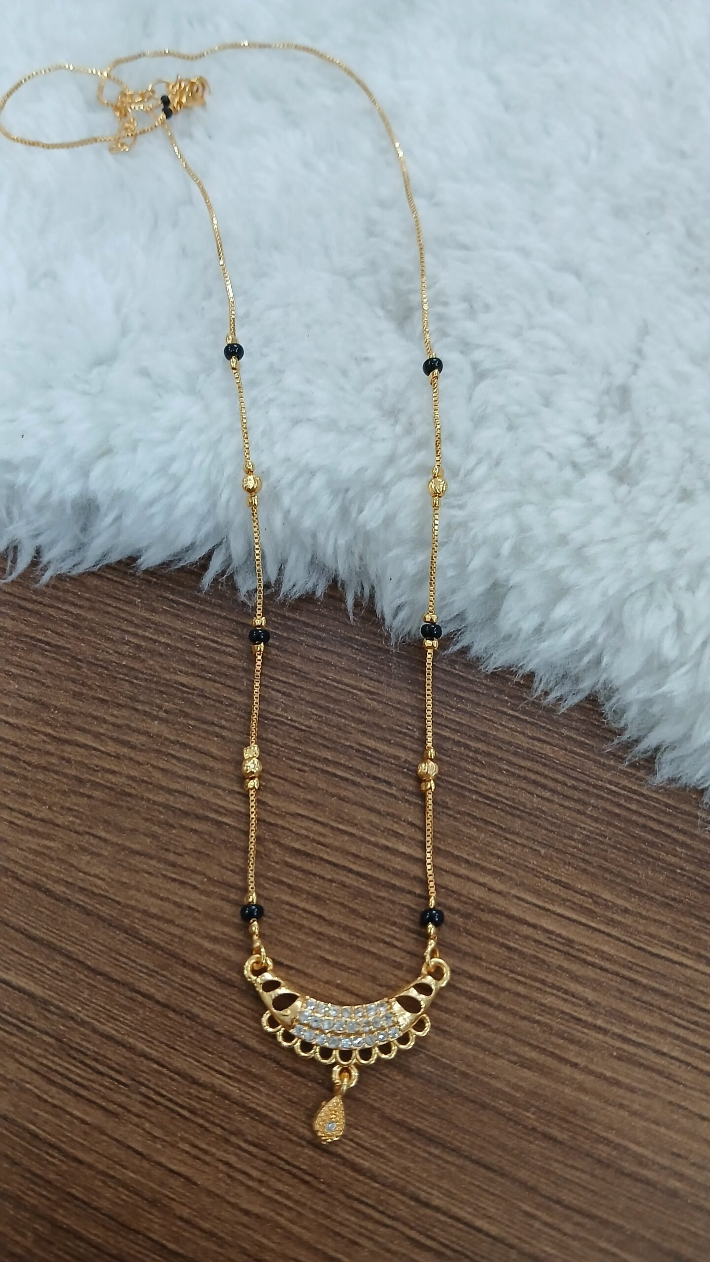 Small boat pattern blackbeads