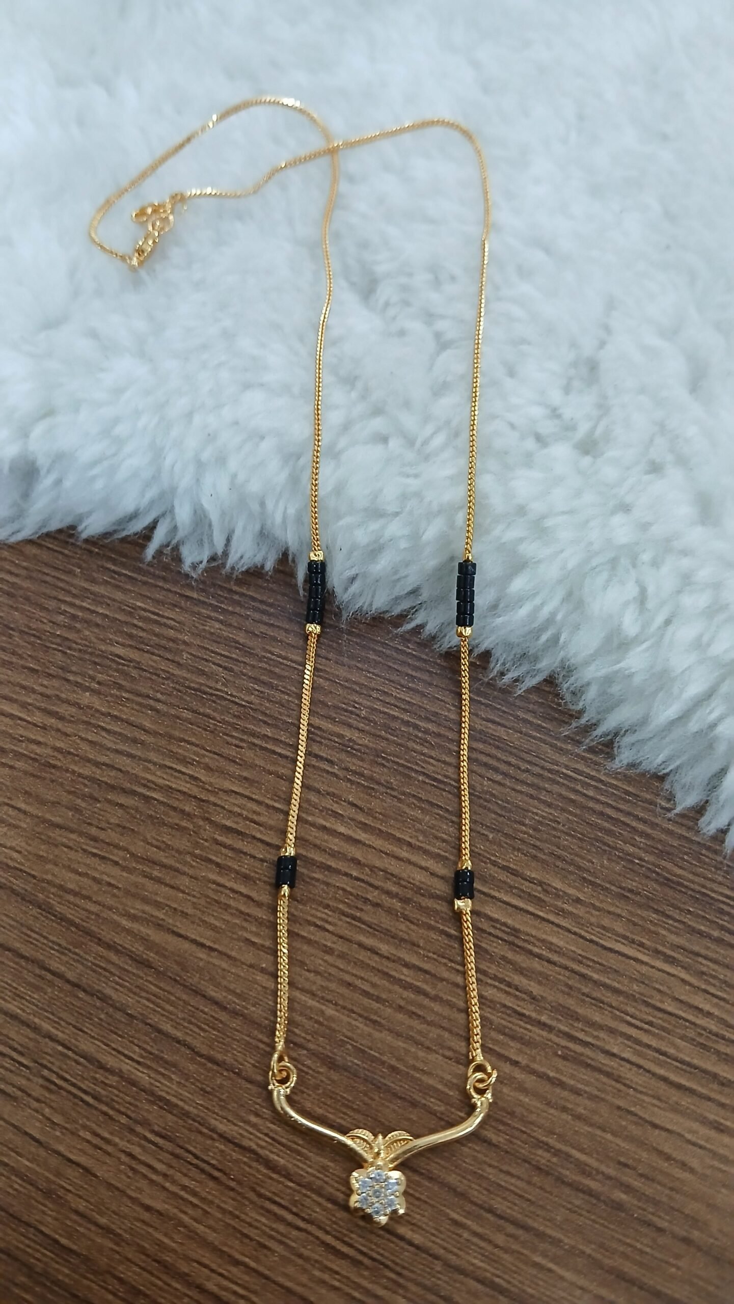 Small flower blackbeads