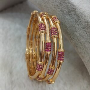 Plain with small ruby stones (set of 4)