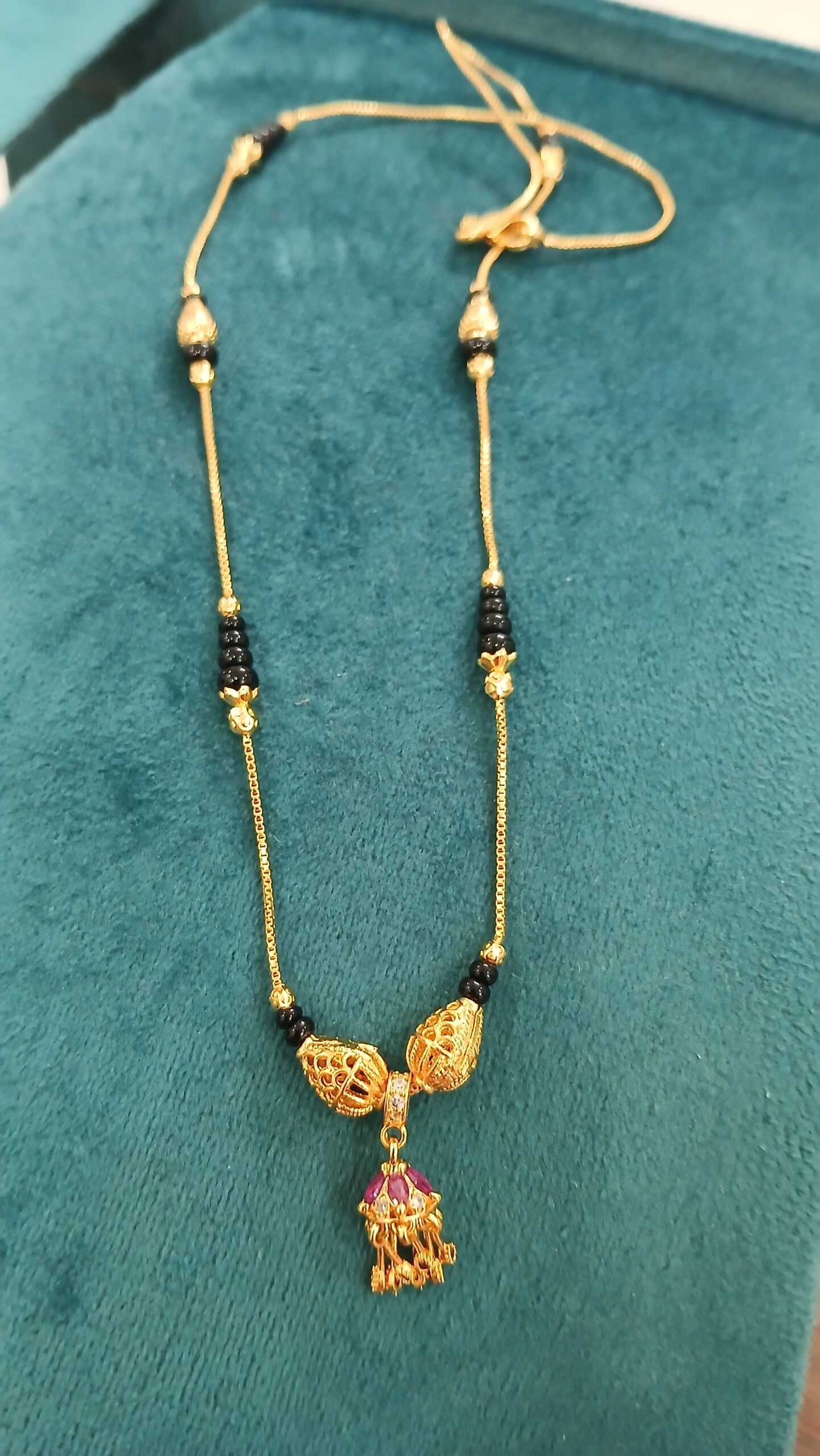 Micropolish pink stone small butta hanging blackbeads