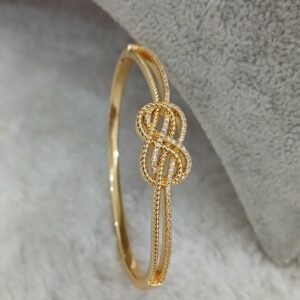 Twisted pattern gold copy Micropolish openable bracelet