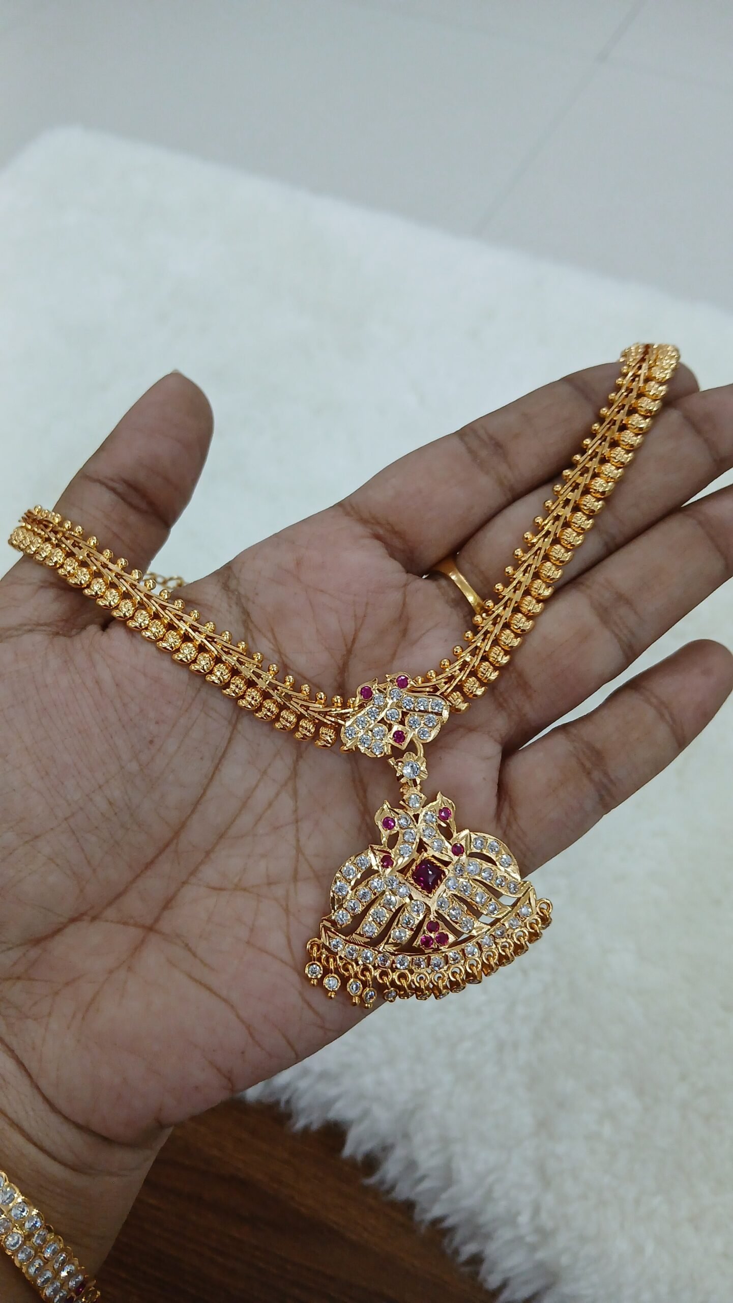 Mango naan chain with Peacock stones pendant (Micropolish)