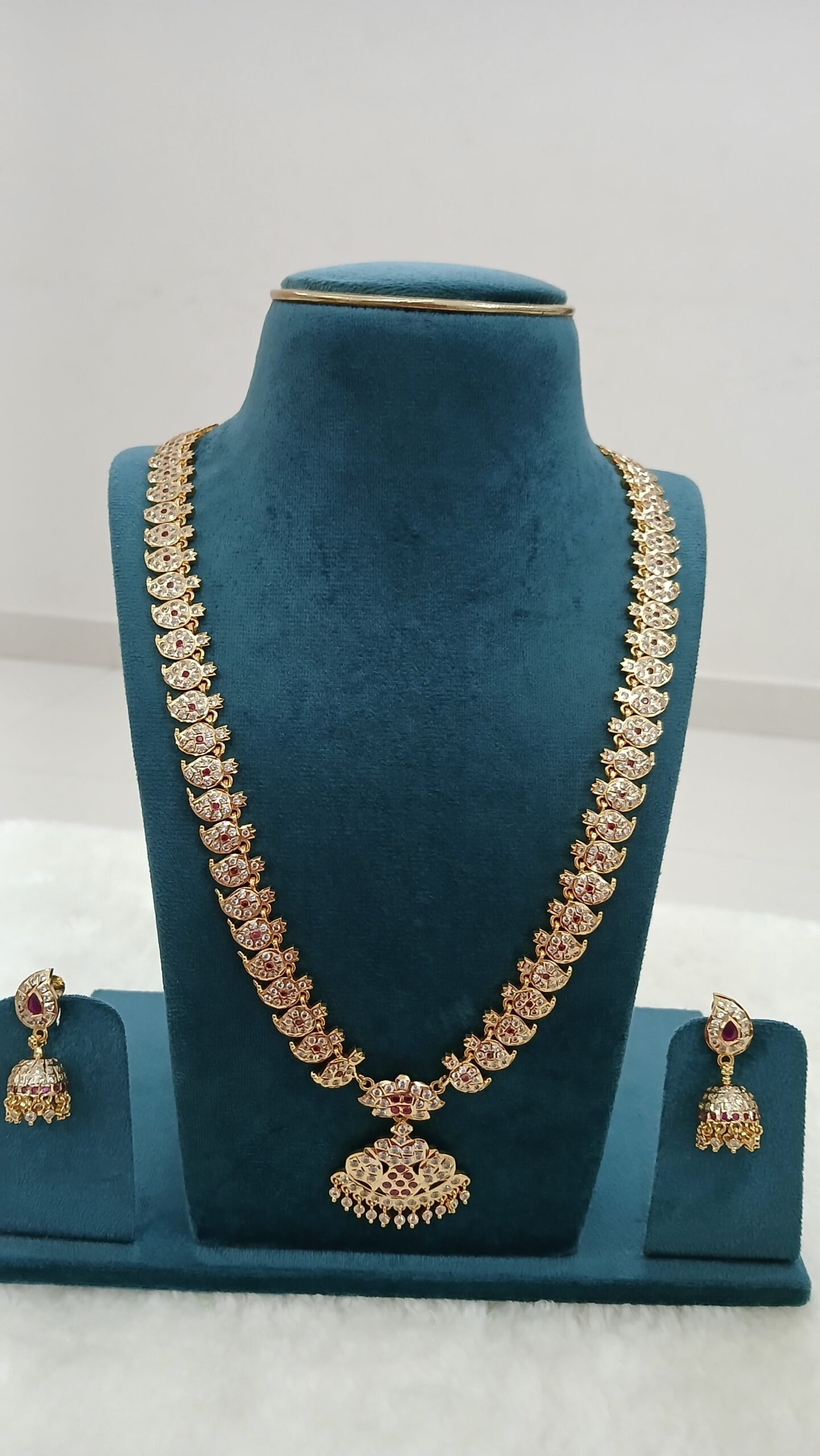 Pink / White stones Mango Micropolish Long haaram with buttalu
