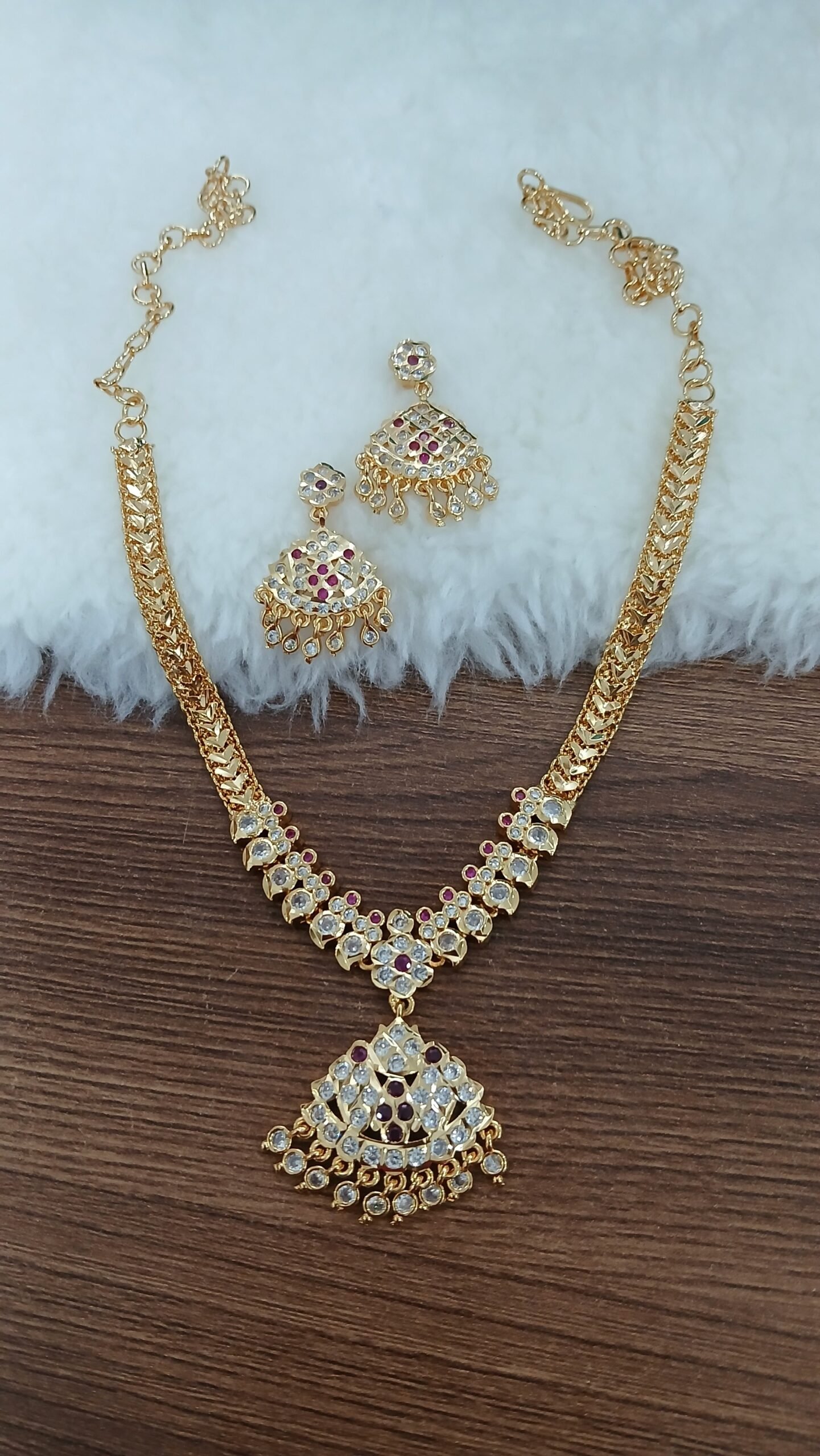 Small mangoes Micropolish neck set with earrings