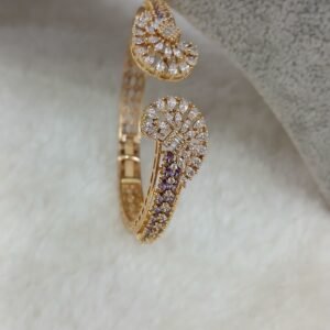 Viloet & glasscut stones openable bangle (Adjustable from 2.2 to 2.6)
